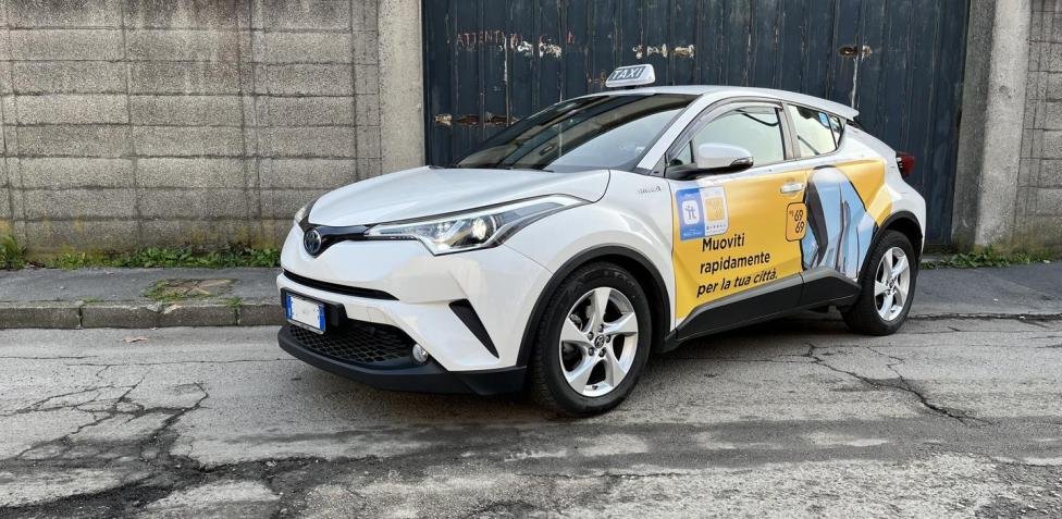 toyota-c-hr-ax10-2016